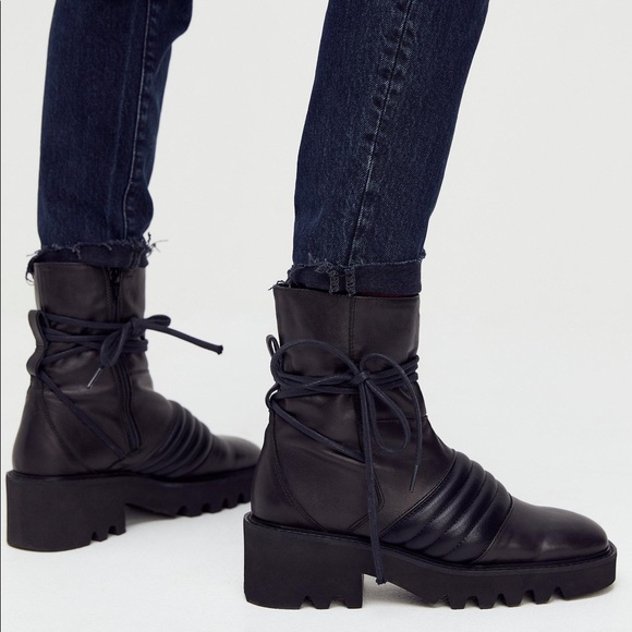 Free People Tori Padded Moto Black Leather Pull-On Lug Sole Ankle Boots Size 39 - Picture 2 of 9